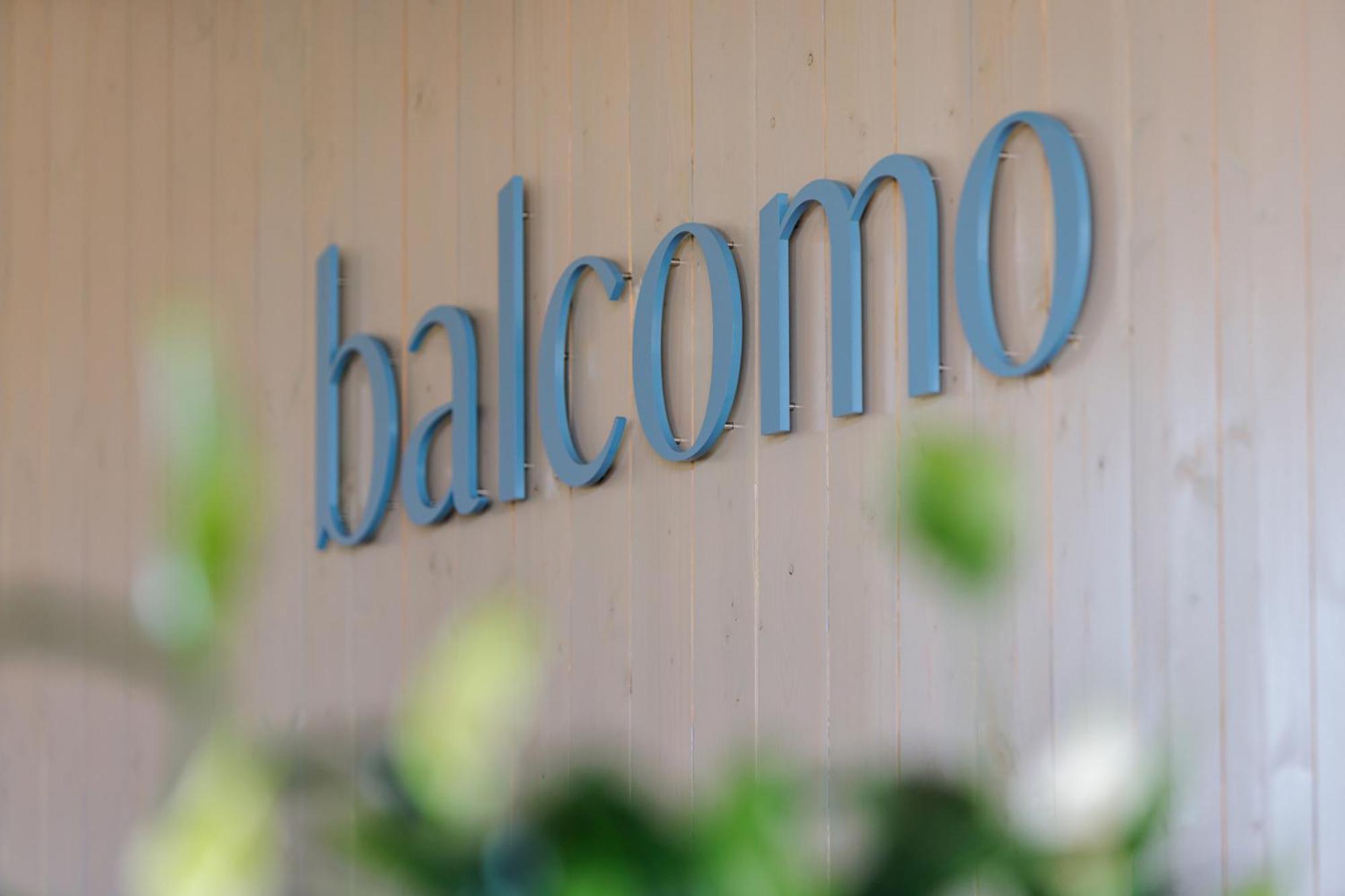 Balcomo, A Ramada By Wyndham Hotel Penticton Bagian luar foto