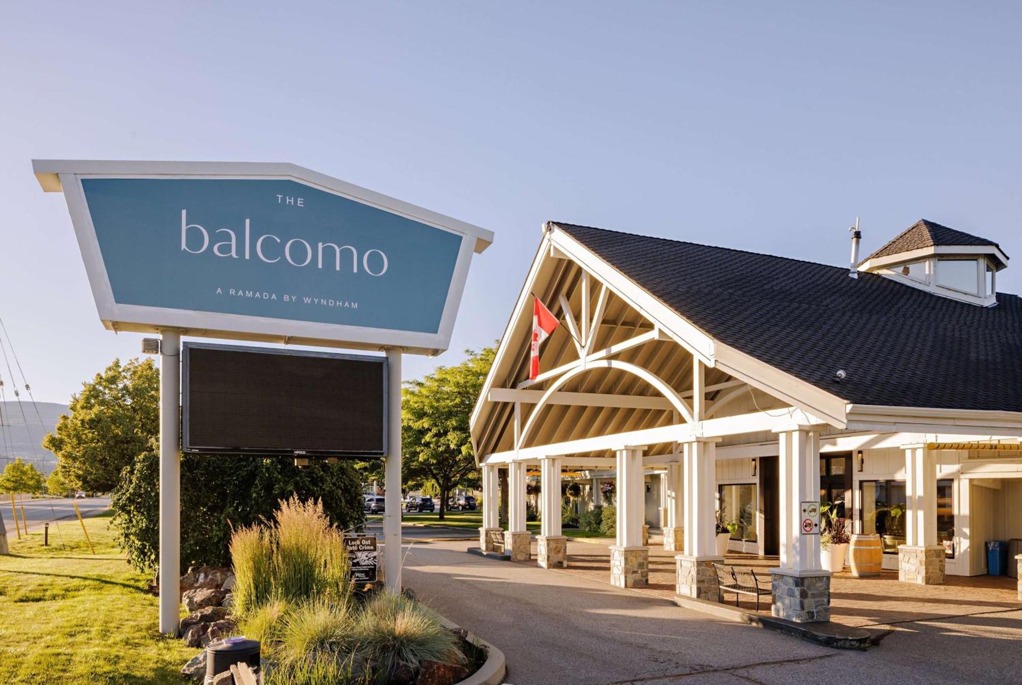 Balcomo, A Ramada By Wyndham Hotel Penticton Bagian luar foto